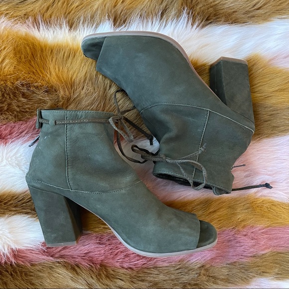 Seychelles Green Suede Triple Threat Booties - Picture 3 of 10